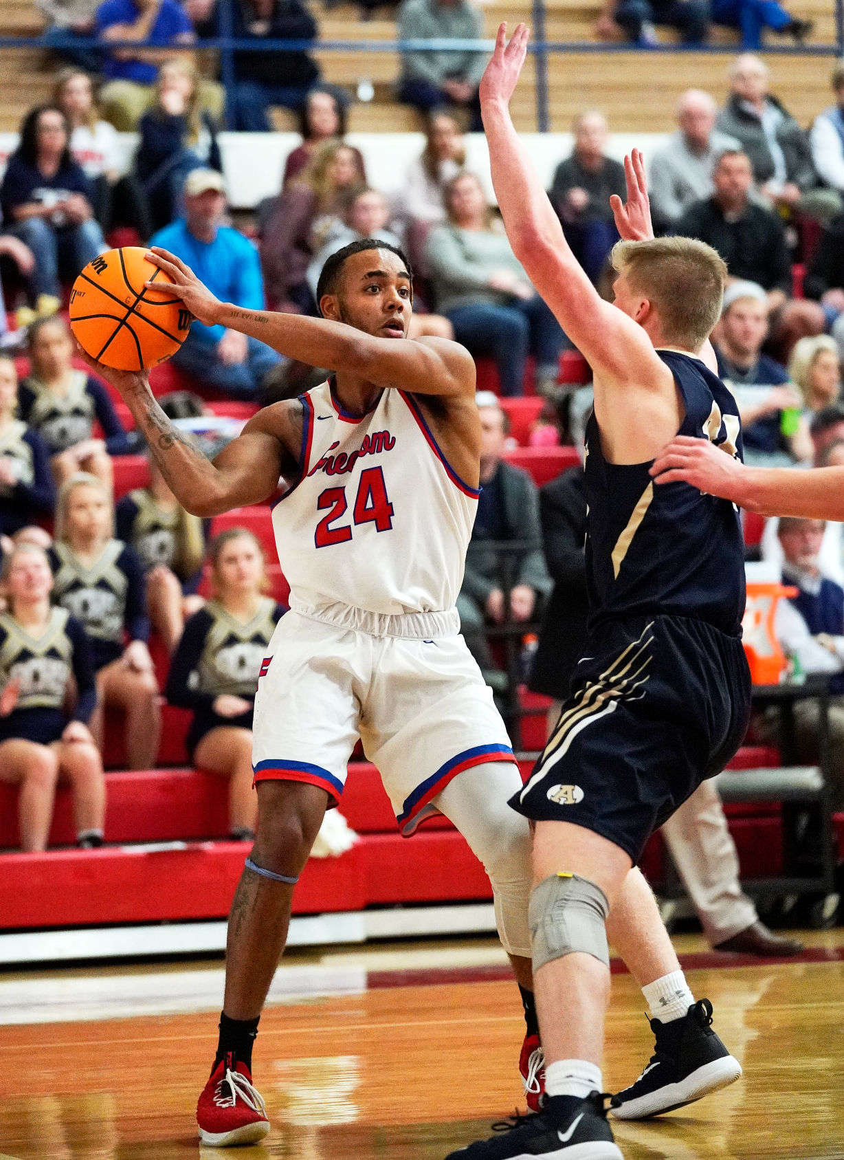 200114 FHS BBALL 13.jpg